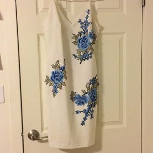White and blue flower body con dress